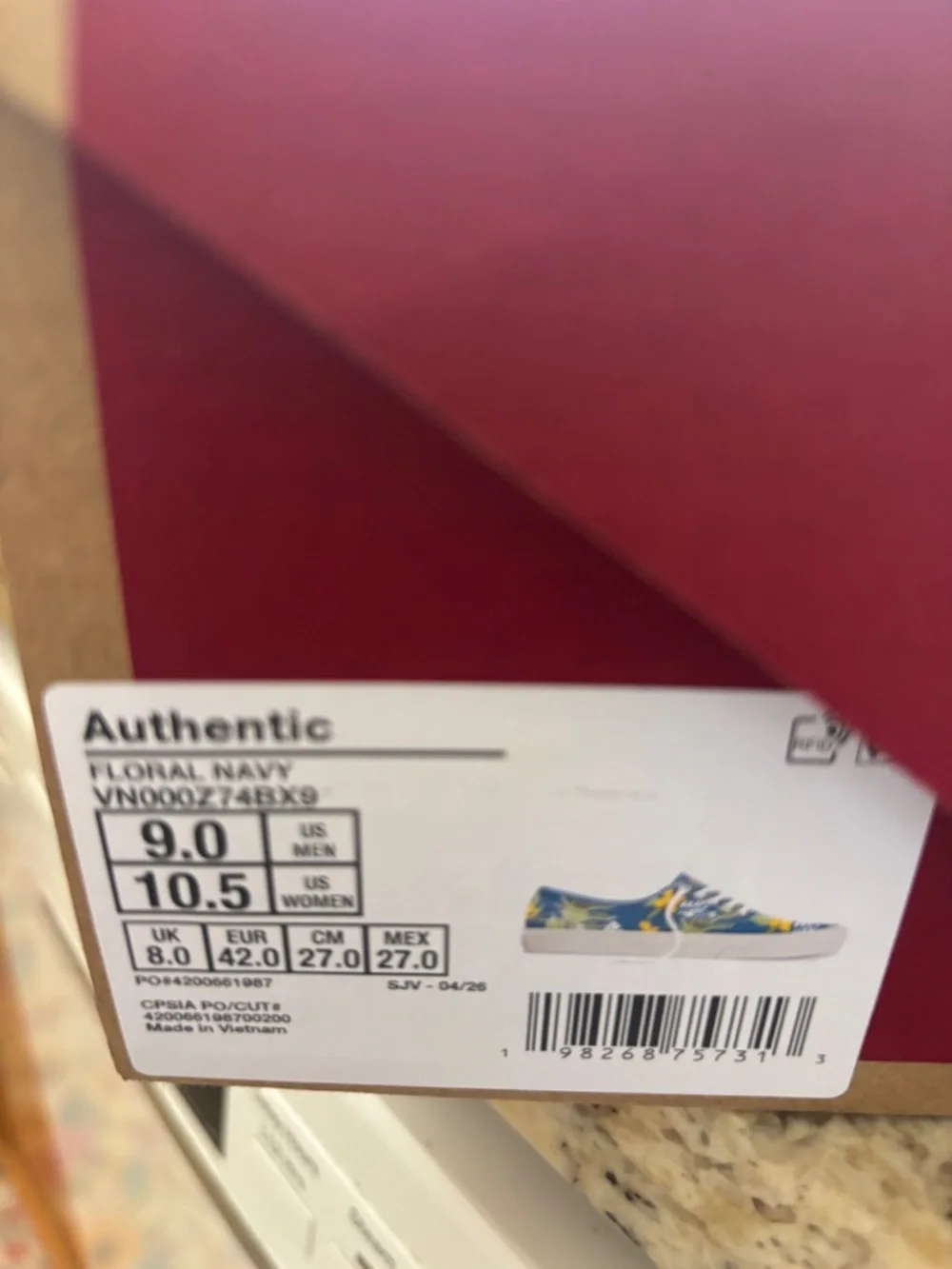 Vans - Picture 4 of 4